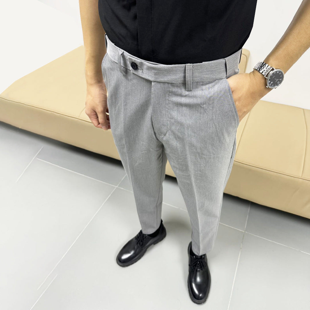 Pantalon de costume d'été fin.