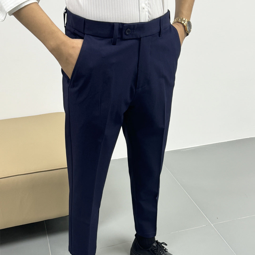 Pantalon de costume d'été fin.