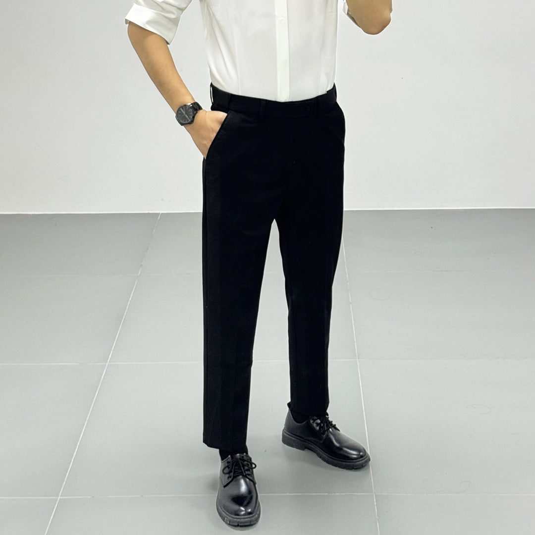 Pantalon de costume d'été fin.